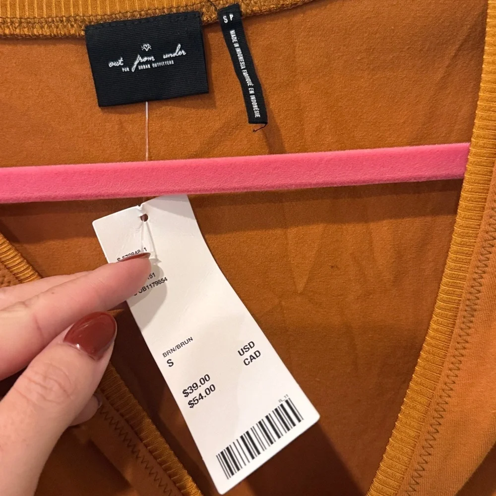 Urban Outfitters Out From Under NWT burnt orange crop top, small - Picture 5 of 8